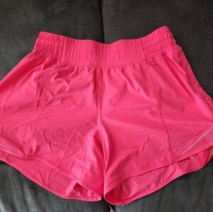 Lululemon Hotty Hot High Rise 4 inch shorts, Sz 6